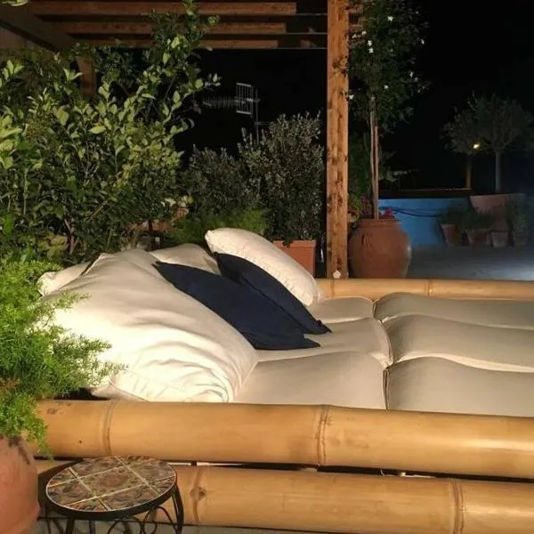 Terrazzo Esclusivo con zona Solarium da 200 mq，位于瓦尔德利切的酒店
