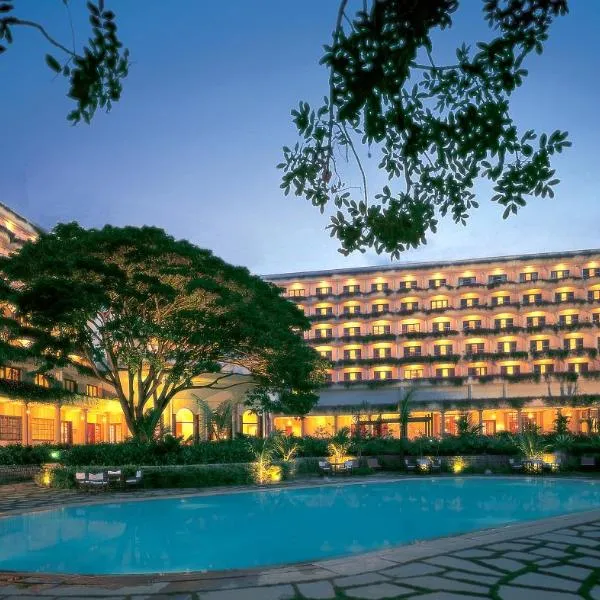 班加罗尔欧贝罗伊酒店&度假村，位于班加罗尔的酒店