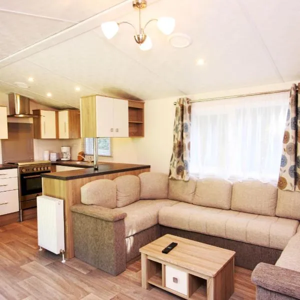 schönes Chalet Tinyhouse in Ostseenähe 13km - sehr ruhige Dorflage，位于Vogtshagen的酒店
