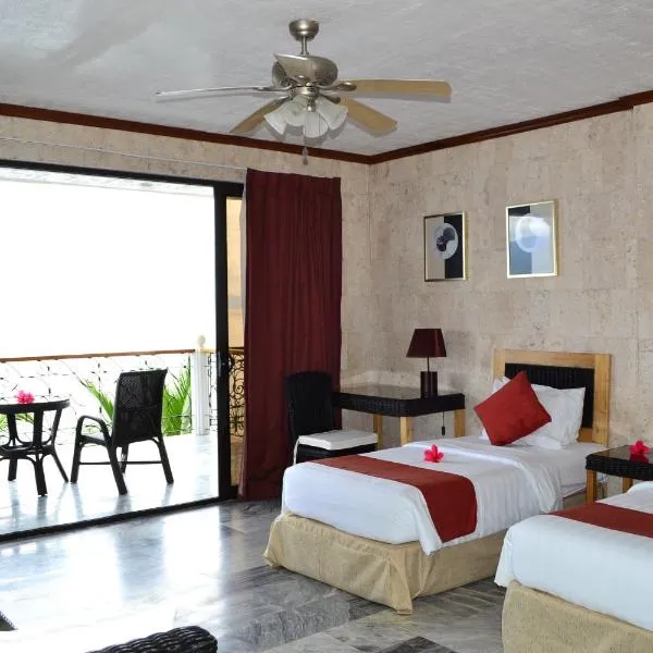 亚当度假酒店，位于Tambojangin的酒店