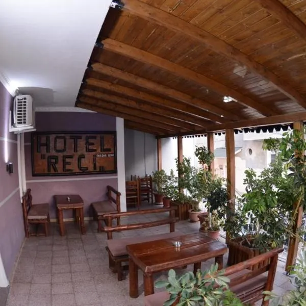 Hotel Reci，位于Peshkopi的酒店