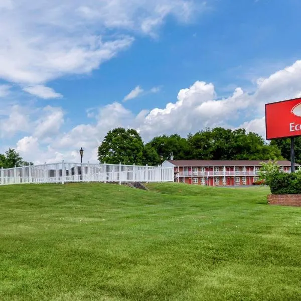 Econo Lodge Woodstock - Shenandoah Valley I-81，位于Zepp的酒店