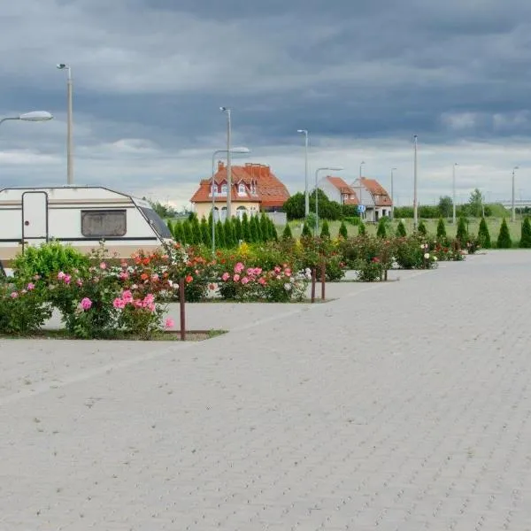 Hotel Rózsa Csárda Bungalow & Caravan Park，位于海吉什豪洛姆的酒店