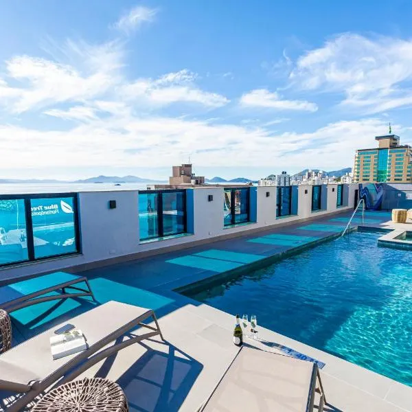 蓝树高级弗洛里亚诺波利斯旅馆，位于弗洛里亚诺波利斯的酒店