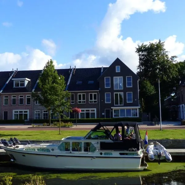 Slapen an de Veenvaart，位于Stieltjeskanaal的酒店