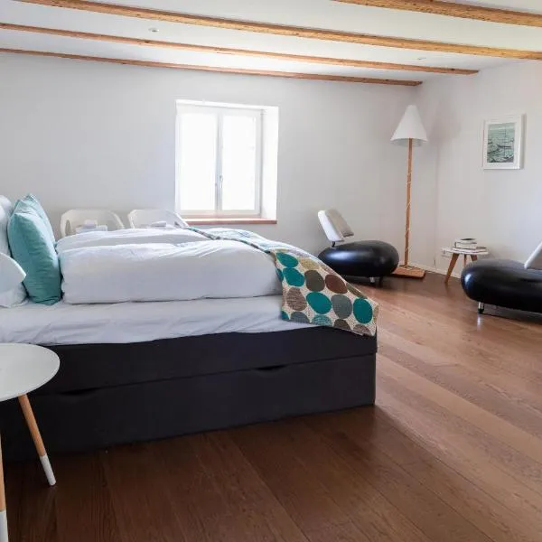 La Ferme de la Praz - Rooms with a View，位于La Praz的酒店