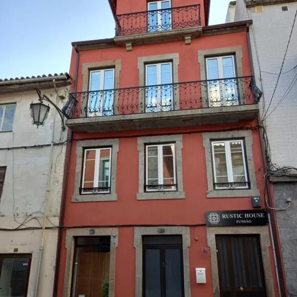 Rustic House Fundão，位于凡道的酒店