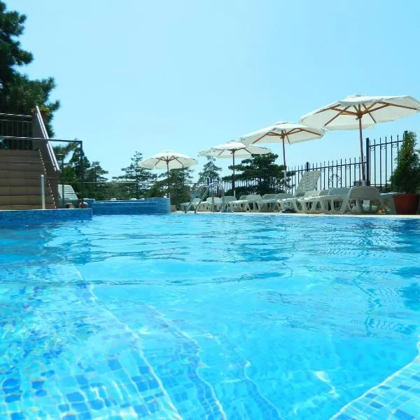 Family Hotel Privileg，位于阳光海滩的酒店