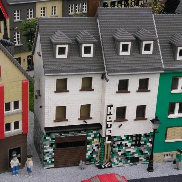 Hotel Hübler，位于美因河畔法兰克福的酒店