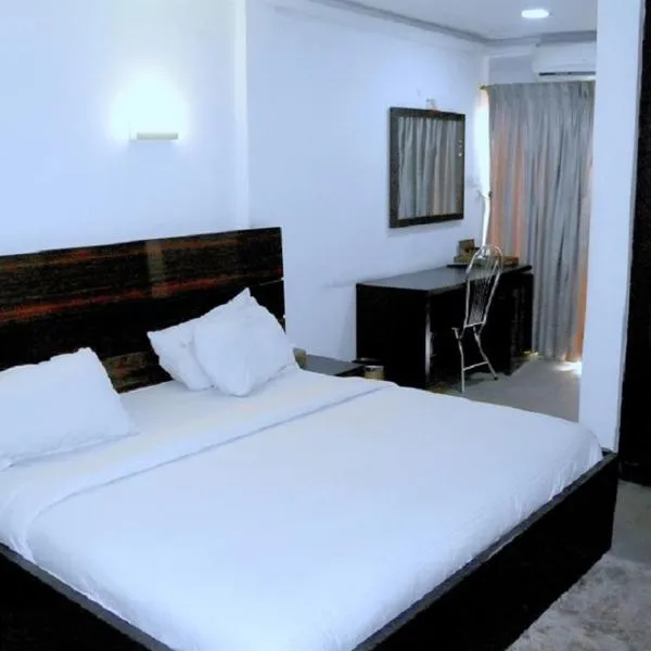 Park Hotels，位于Igbekiri-Isiokpo的酒店