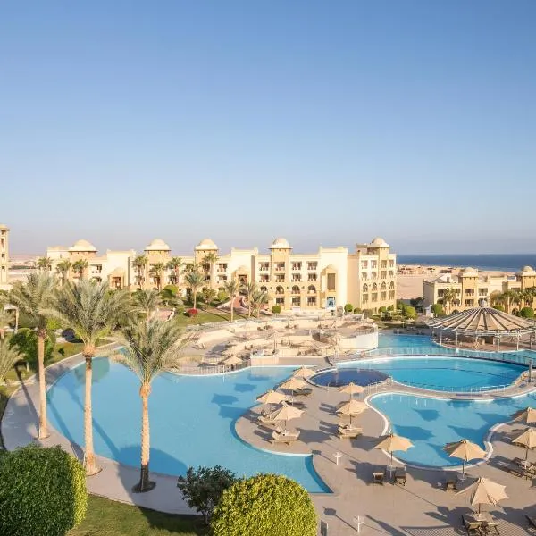 马卡迪宁静海滩酒店，位于Sahl Hasheesh的酒店
