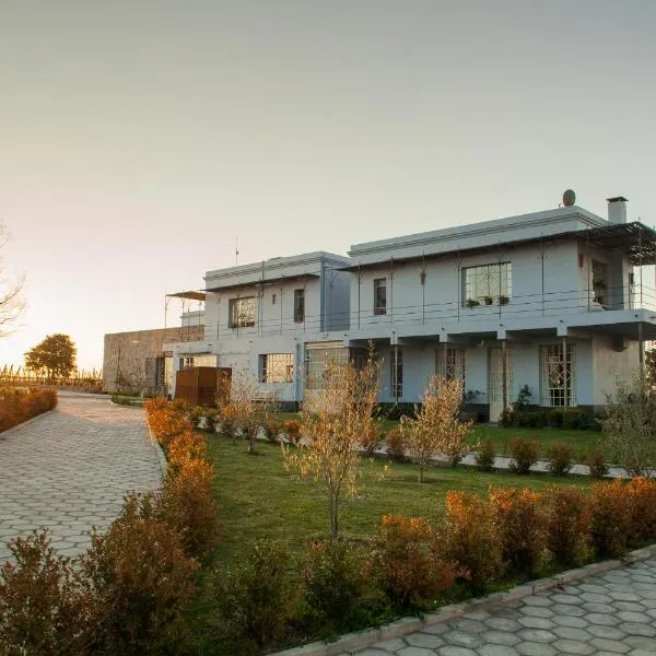 Narbona Wine Lodge，位于卡梅隆的酒店