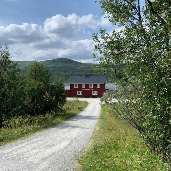 Strandgården Fjällnäs，位于塔恩达勒的酒店