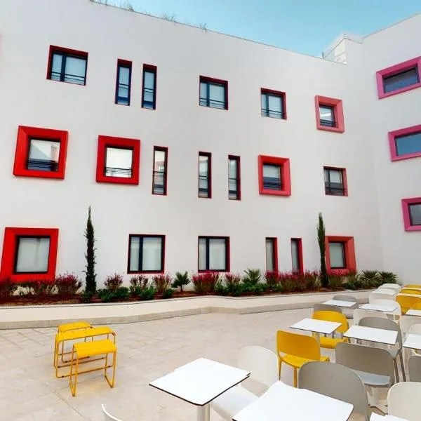Residencia Universitaria Resa Málaga Centro，位于马拉加的酒店