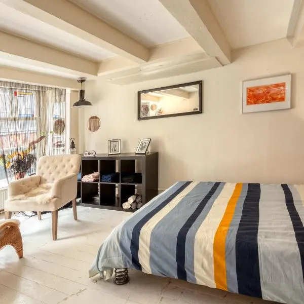 B&B 1971 Hazenstraat - Shared Bathroom，位于阿姆斯特丹的酒店
