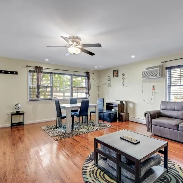Modern Cozy 3BR Home Just 10 mins From JFK! residence，位于Jamaica的酒店