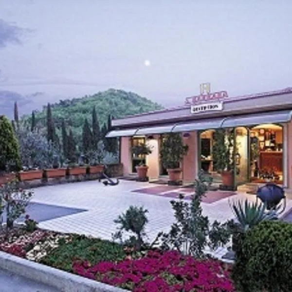 Albergo Santa Barbara,位于蒙特卡蒂尼泰尔梅的酒店