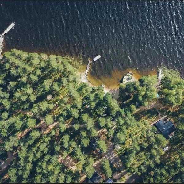 封卡勒住宿和钓鱼酒店，位于艾内科斯基的酒店