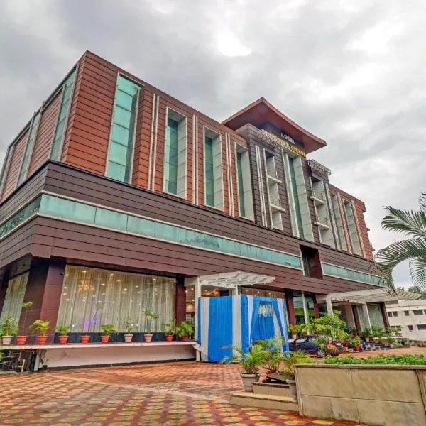 Treebo Premium Pearl Avenue Banquets And Lawn，位于德拉敦的酒店