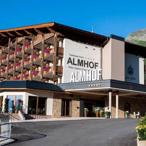 Hotel Almhof，位于瓜尔达的酒店