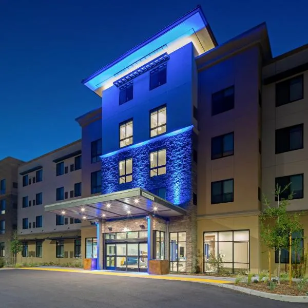 Holiday Inn Express & Suites - Valencia - Santa Clarita, an IHG Hotel，位于Stevenson Ranch的酒店
