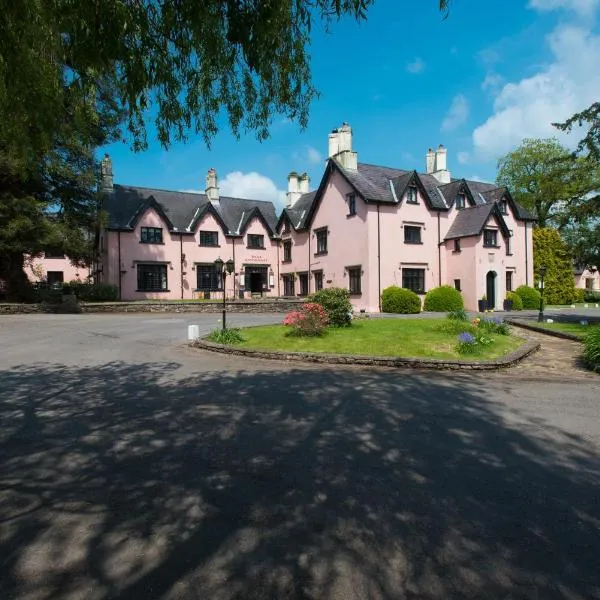 Cwrt Bleddyn Hotel & Spa，位于阿斯克的酒店