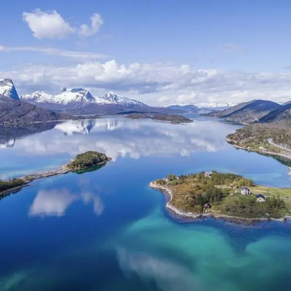 Unique holiday home in spectacular Efjord，位于Forsa的酒店