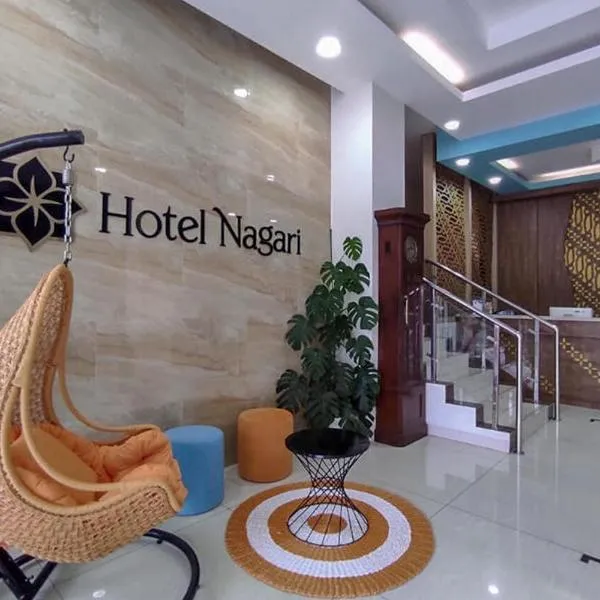 Sans Hotel Nagari Malioboro，位于Jetis的酒店