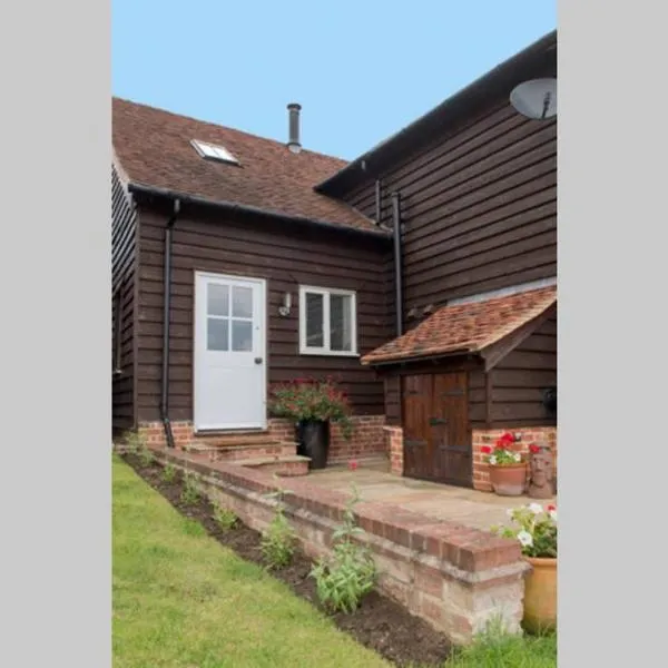 Immaculate barn annexe close to Stansted Airport，位于大邓莫的酒店