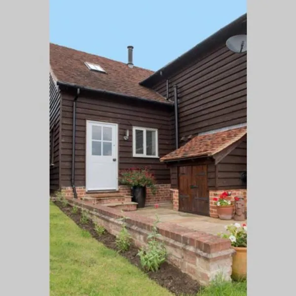 Immaculate barn annexe close to Stansted Airport，位于泰克利的酒店