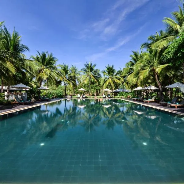Royal River Kwai Resort and Spa -SHA Extra Plus，位于Ban Lat Ya的酒店