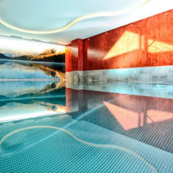 Biancas Luxury Apartment close Ischgl Spa & Pool ganze Ferienwohnung，位于湖城的酒店