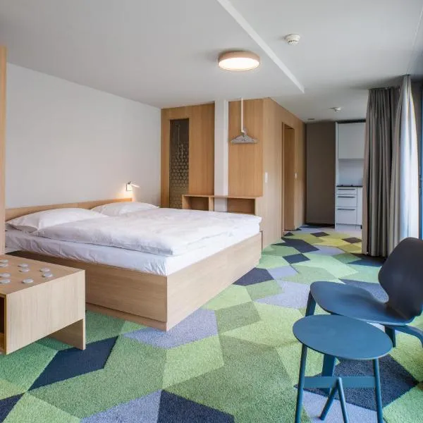 The Lab Hotel & Apartments，位于Erlenbach im Simmental的酒店
