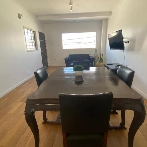 Excelente Departamento a 10 cuadras de Bv，位于圣达菲的酒店