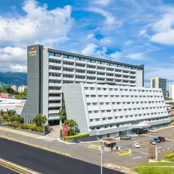 Crowne Plaza San Jose La Sabana, an IHG Hotel，位于圣何塞的酒店