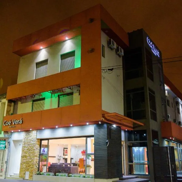 Hotel Coé Verá，位于San Benito的酒店