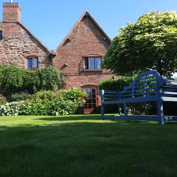 Hood Lane Farm B&B，位于Grendon的酒店