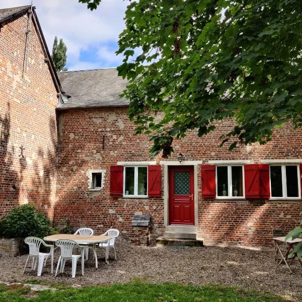 Uw eigen boerderij bij Le Moulin de la Place，位于Le Quesnel的酒店