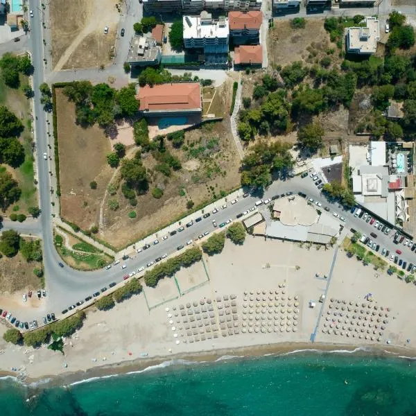 Elegant Beach Hotel - former Hotel Tsolaridis，位于Kalón Nerón的酒店