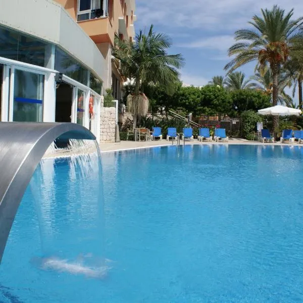 Senator Águilas，位于阿桂拉斯的酒店