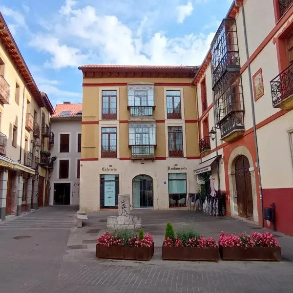 Hotel Rincón del Conde，位于莱昂的酒店