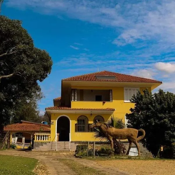 梨雅丽萨住宿加早餐旅馆，位于兰巴里的酒店