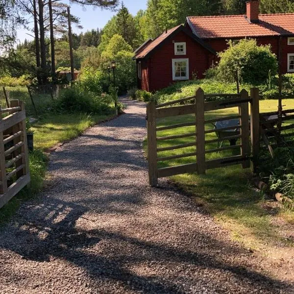 Egen stuga med delat badrum，位于诺尔泰利耶的酒店