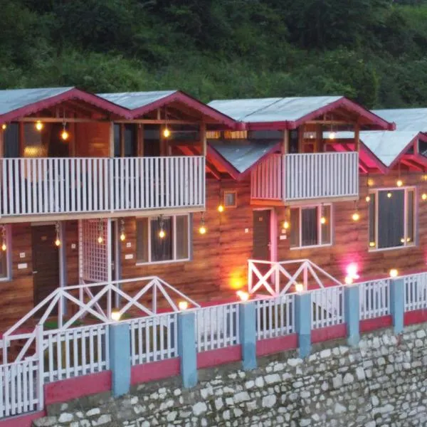 Rooftop Cottages & Restaurant, Pangot，位于奈尼塔尔的酒店