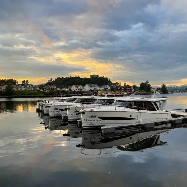 Porsgrunn Centrum Boat Hotel，位于Porsgrunn的酒店