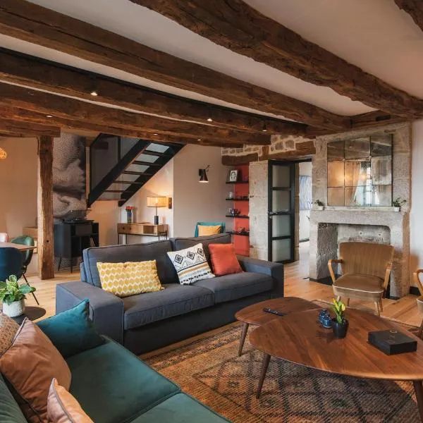 Luxury cosy family nest in the medieval town，位于迪南的酒店