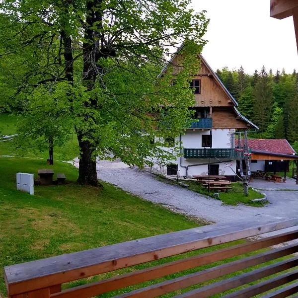 Planinski Dom na Travni Gori，位于Sodražica的酒店