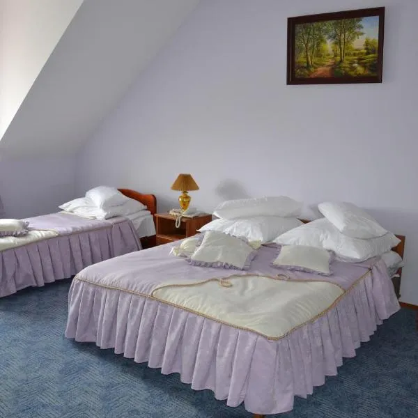 Kruiz Motel，位于Velikaya Dobronʼ的酒店