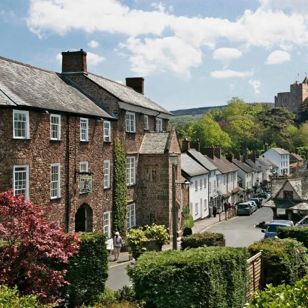 Luttrell Arms，位于邓斯特的酒店