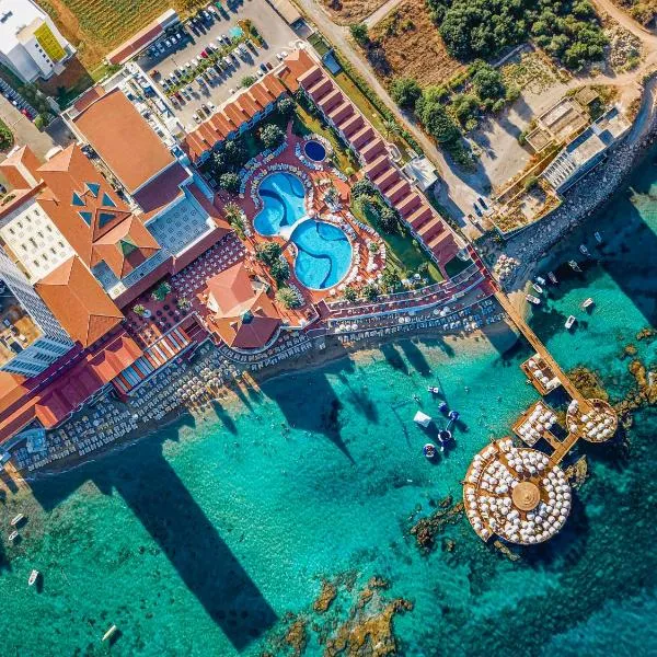 Salamis Bay Conti Hotel Resort & SPA & Casino，位于Ayios Nikolaos的酒店